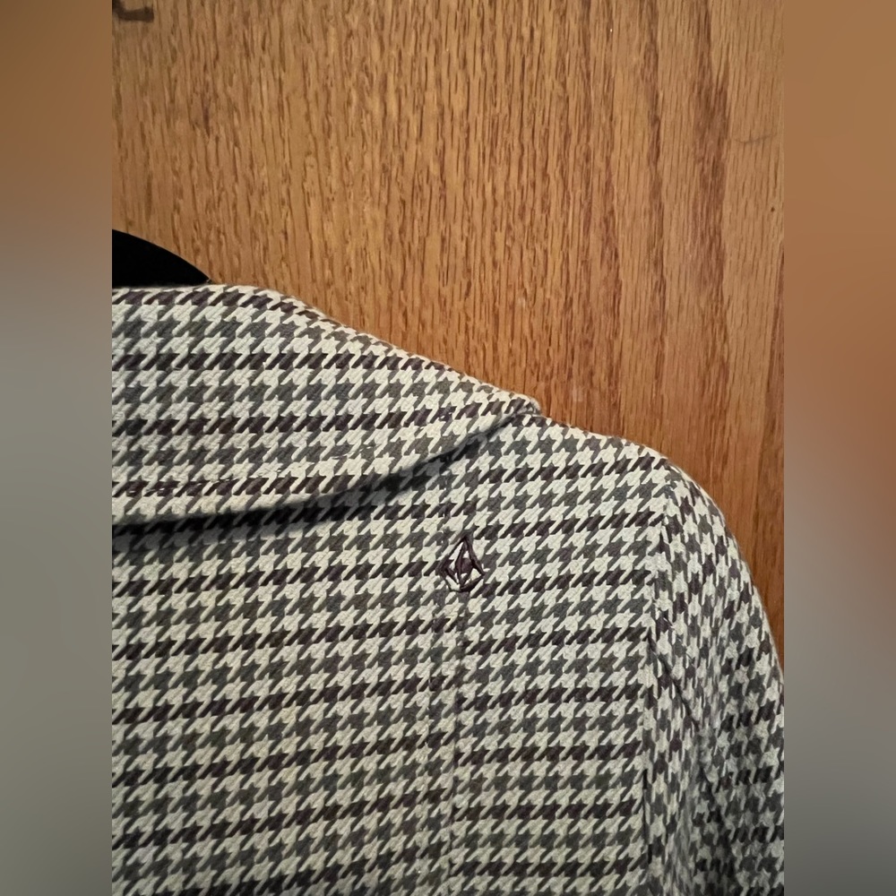 Volcom Jacket - Picture 3 of 4